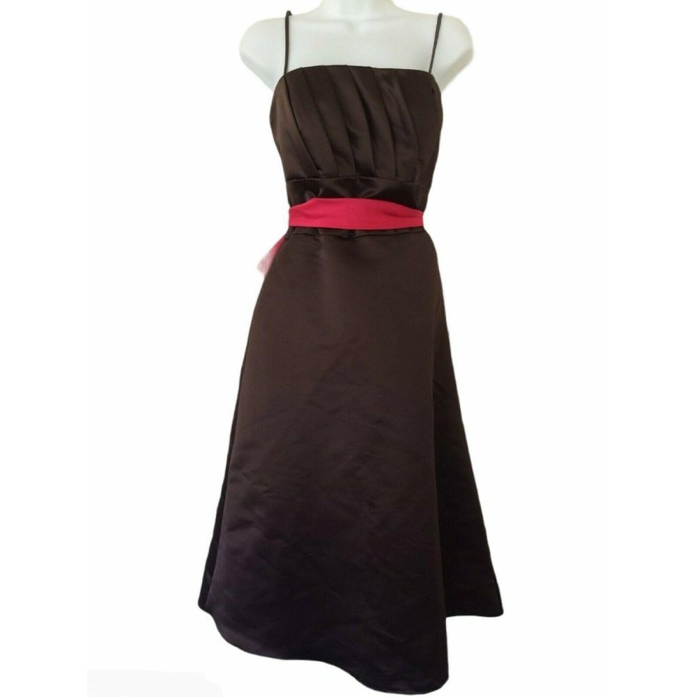 WTOO Watters & Watters Brown Gown Size 10